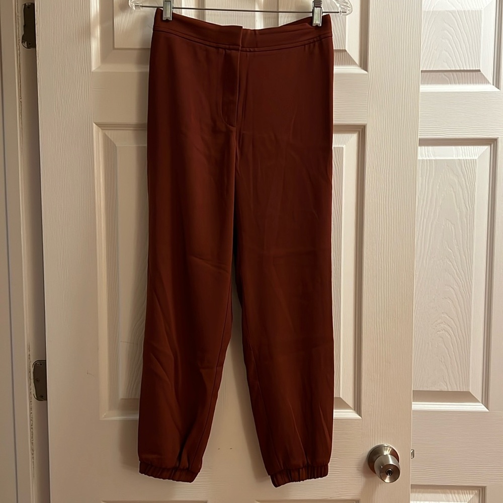Aritzia Babaton Red Rust Forbes Joggers Trousers 0